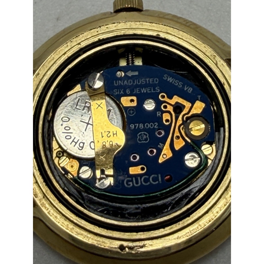 Gucci 3001L New Battery Ladies Watch Striped Dial 25MM 6.75" Swiss Gold Plated - Picture 4 of 15
